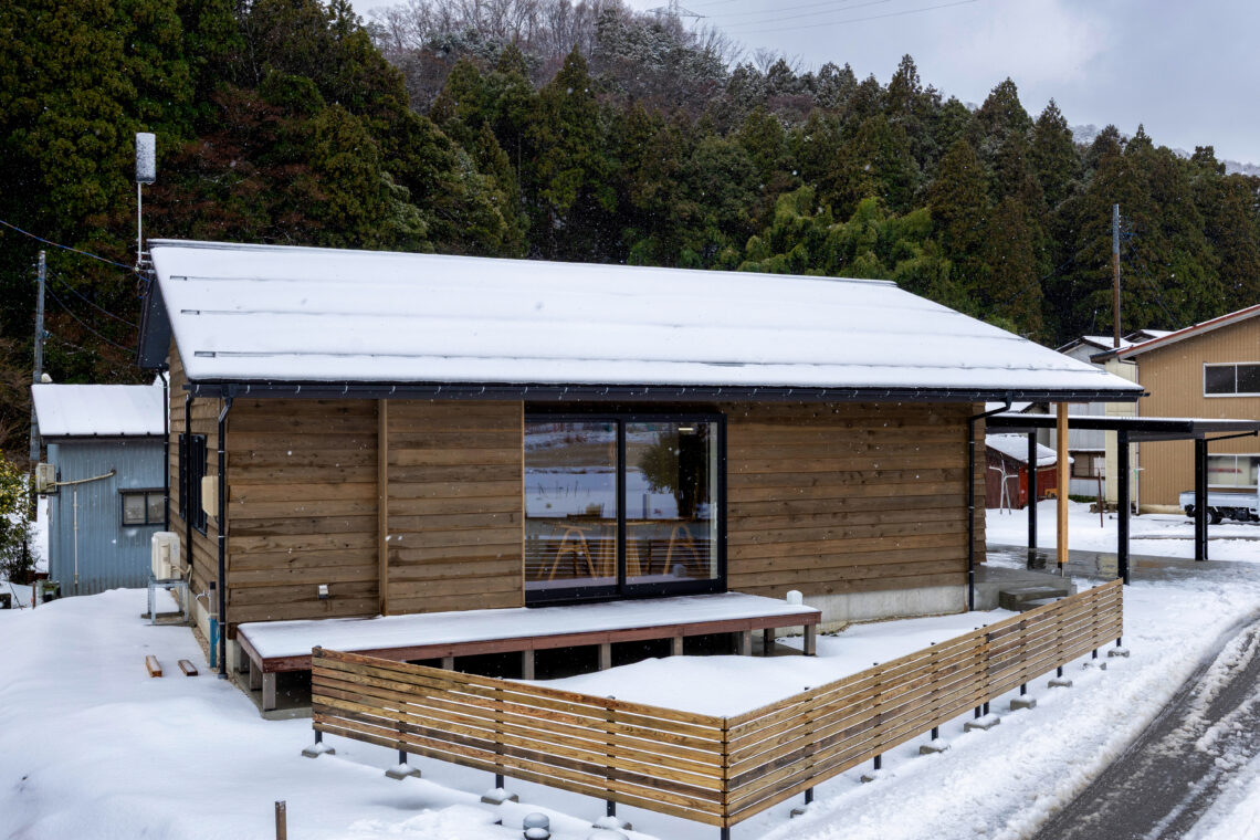 糸魚川杉の平屋の家