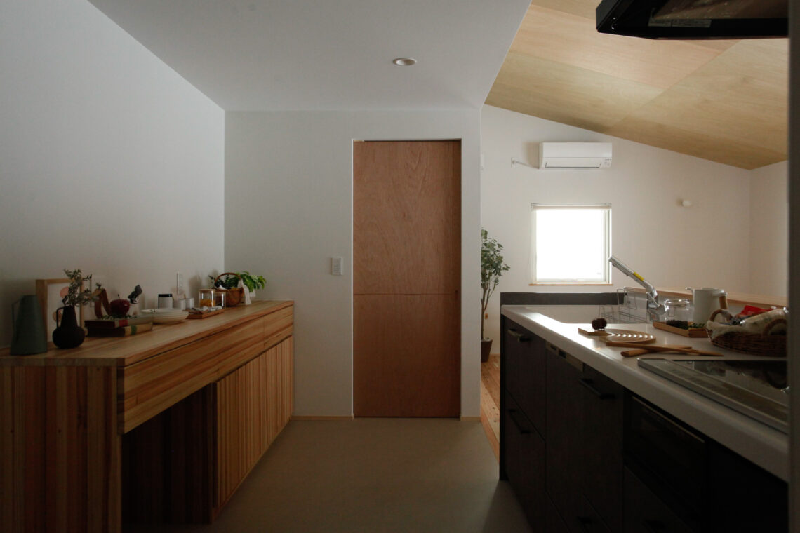 木の平屋の暮らし