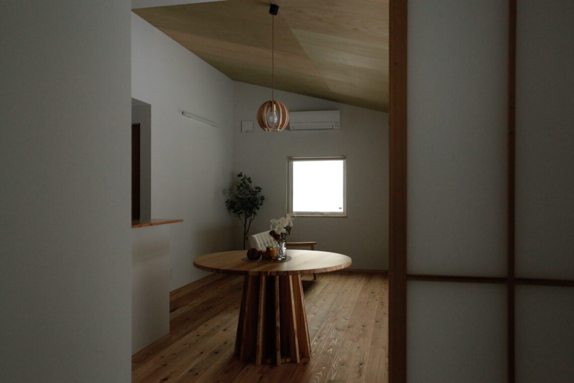 木の平屋の暮らし