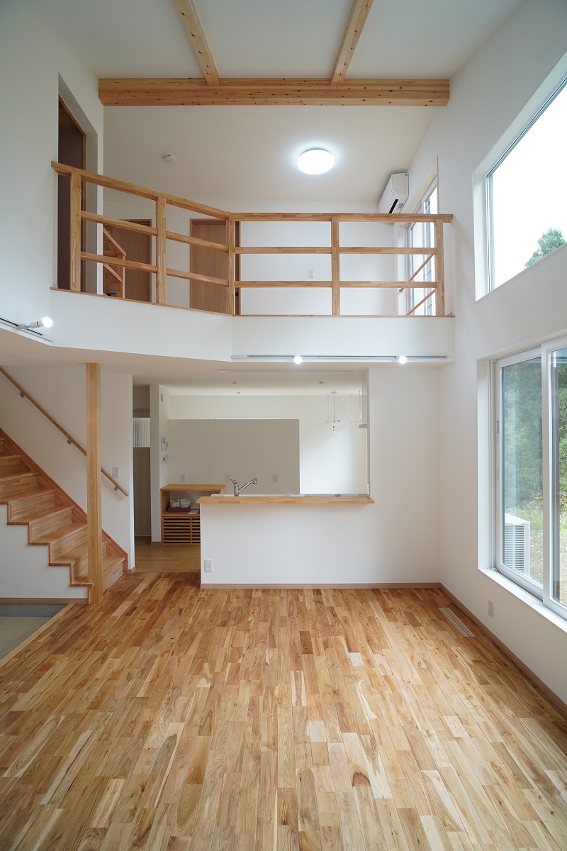 上越市新築住宅|注文住宅|シンプルな住まい|シニアライフ|1日中明るく開放感|掃除のしやすさ|変化する生活動線|自然との調和を感じる 上越市新築住宅|注文住宅|シンプルな住まい|シニアライフ|1日中明るく開放感|掃除のしやすさ|変化する生活動線|自然との調和を感じる