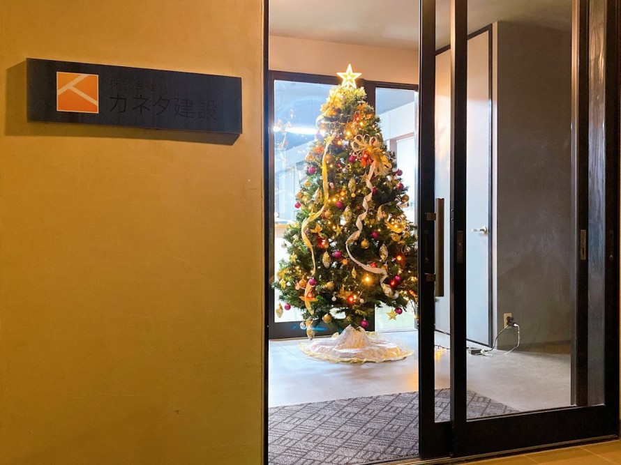 クリスマスツリー|カネタ建設|本社|糸魚川|2021年 IMG_0108
